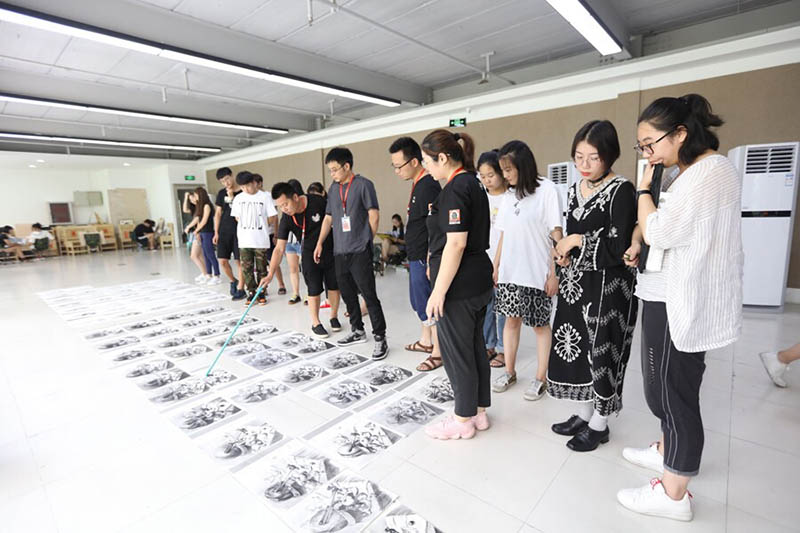 郑州画室,郑州美术高考培训,笑笑2019届-校长弟子班选拔评卷进行中